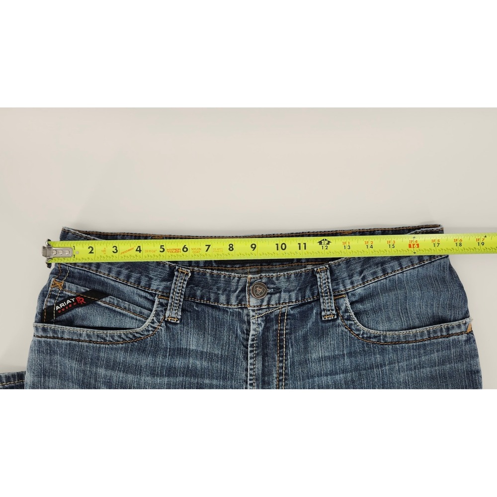 Ariat FR M4 Relaxed Boot Cut Jeans Mens 35x30 Flame Resistant CAT 2 Denim Blue - Picture 4 of 6